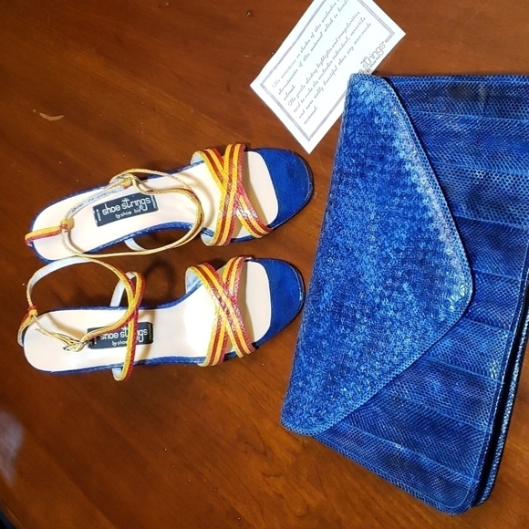 Vintage Handbags - VINTAGE Genuine Snakeskin Clutch